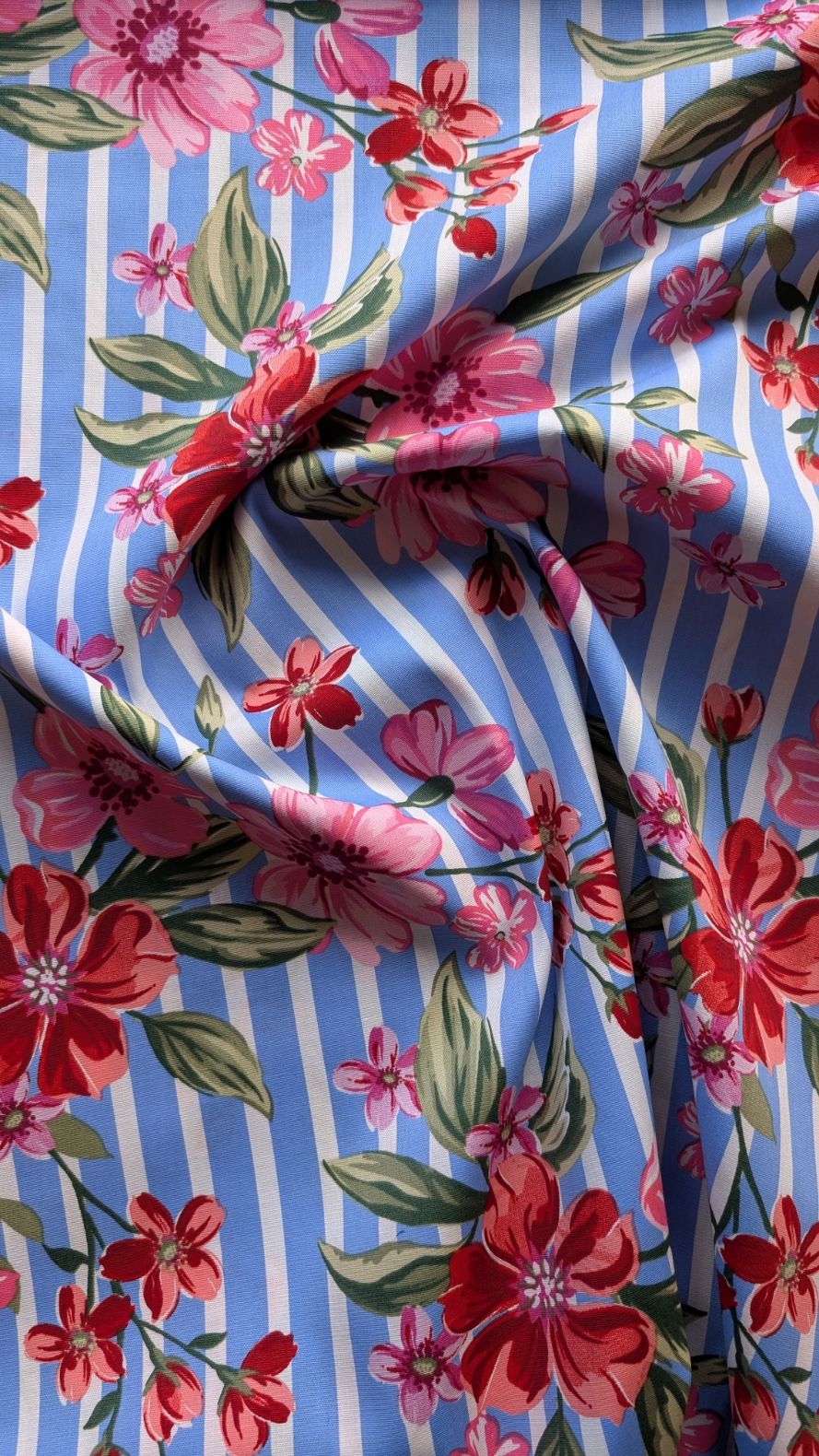 Tissu coton rayé bleu fleuri