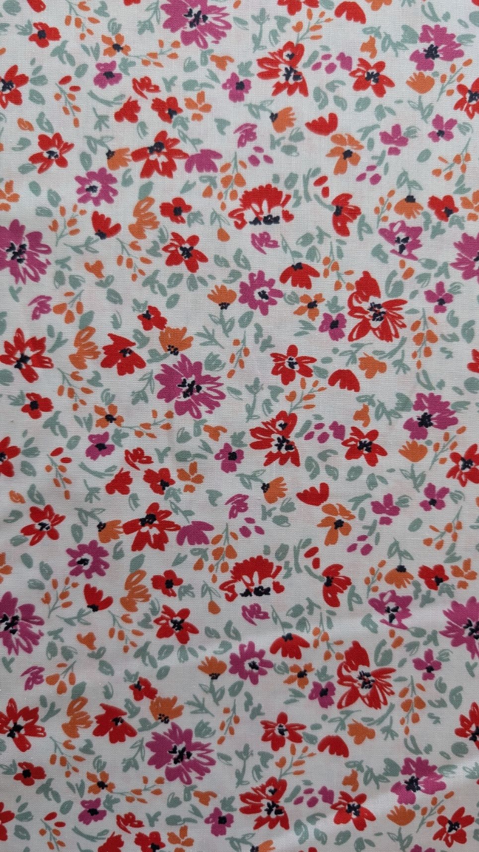 Popeline Blanche Fleurie Rouge et Violet – Image 3