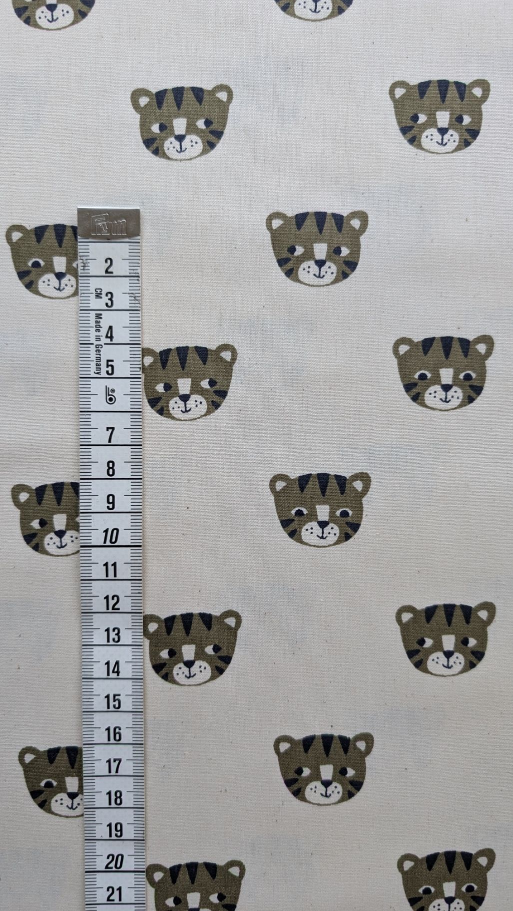 Popeline Écru Motifs Tigres Bio – Image 2