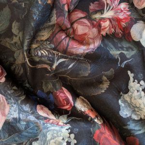 Toile Fleurs Intenses Fond Noir